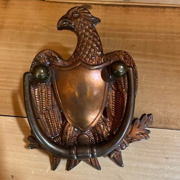 Vintage Brass American Eagle Door Knocker w/ mounting hardware. - Picture 3 of 8